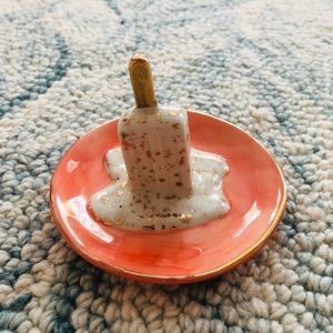 Cute Anthropologie Jewelry holding plate